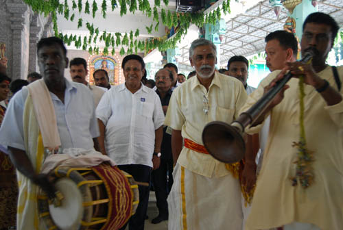 The reception at the Sri Mariamman Temple